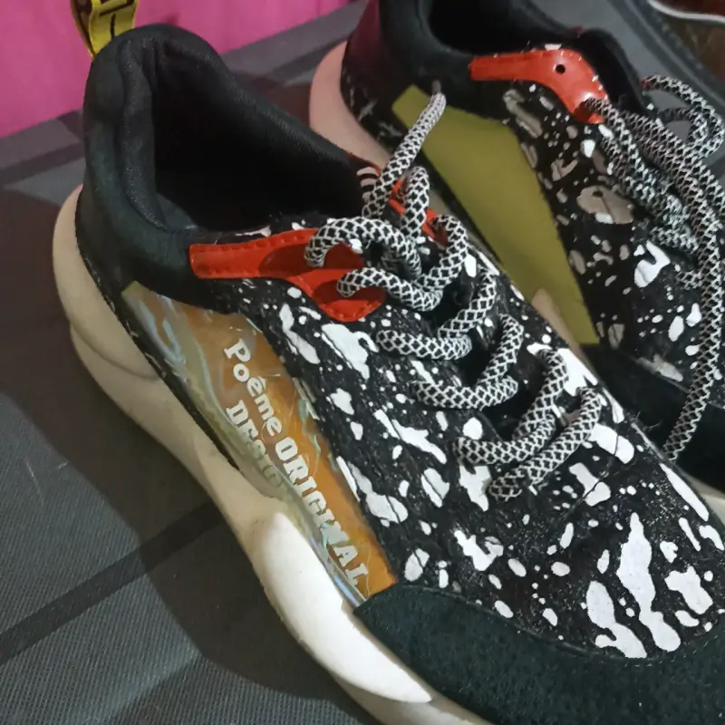 Zapatillas deportivas Poeme Original negras y blancas - 4