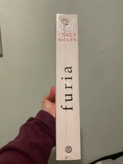 Libro 'Furia' de Tracy Wolff, Serie Crave - miniatura 3