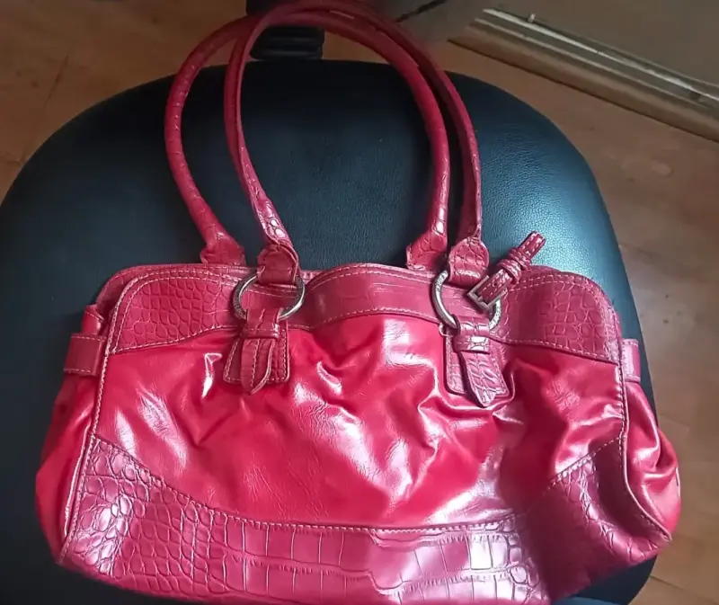 Bolso de mano rojo de cuero - 1