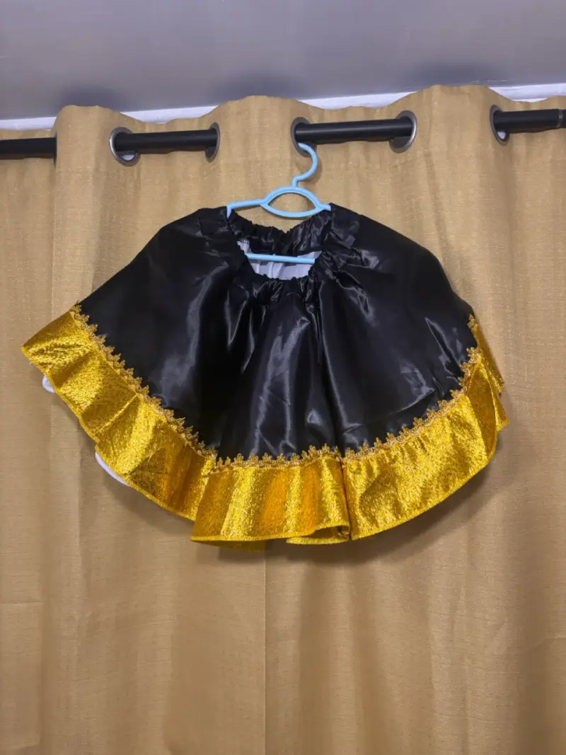 Traje de Danza Folclórica Negro y Dorado - 2