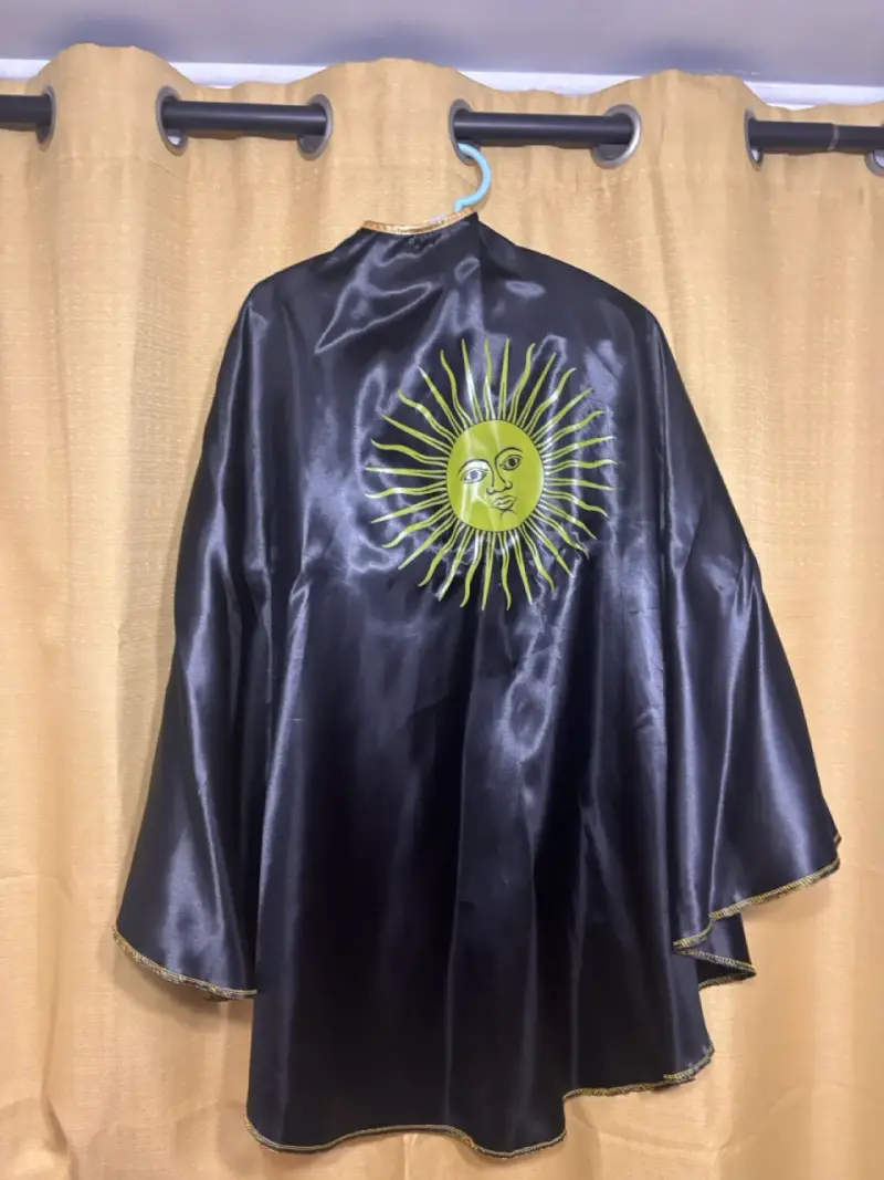 Traje de Danza Folclórica Negro y Dorado - 4