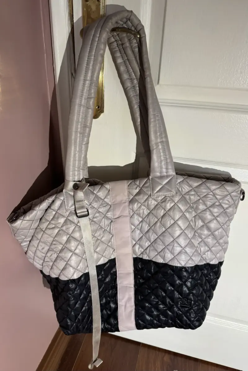 Bolso acolchado bicolor con diseño elegante - 6