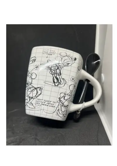 Taza de cerámica Disney con diseño de Mickey - miniatura 1
