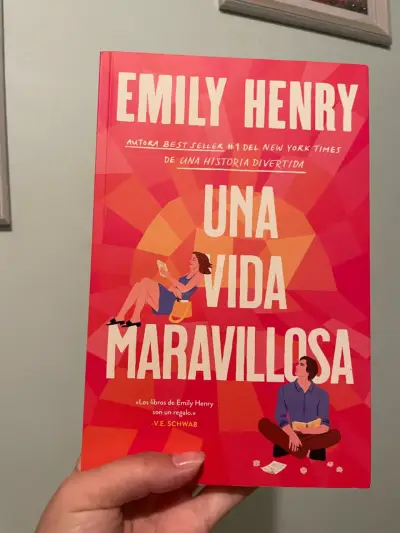 Libro 'Una Vida Maravillosa' de Emily Henry - miniatura 1