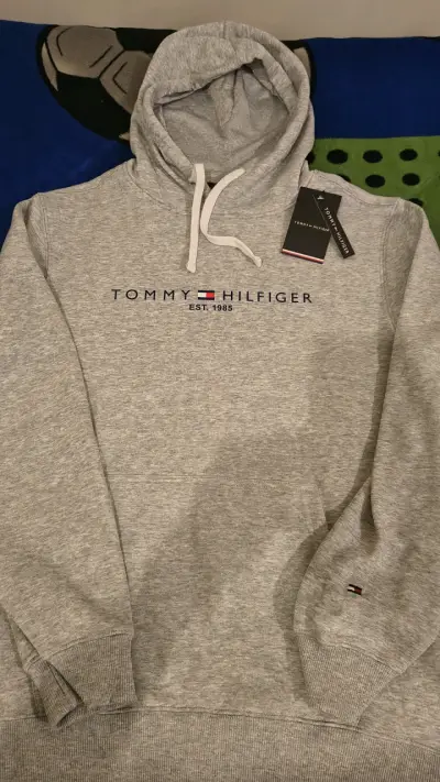 Polerón Tommy Hilfiger gris con capucha - miniatura 1