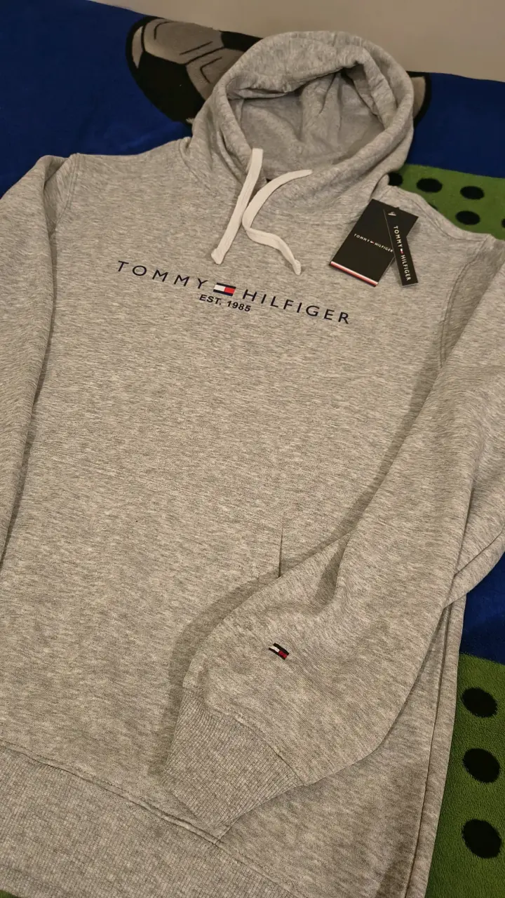 Polerón Tommy Hilfiger gris con capucha - 2