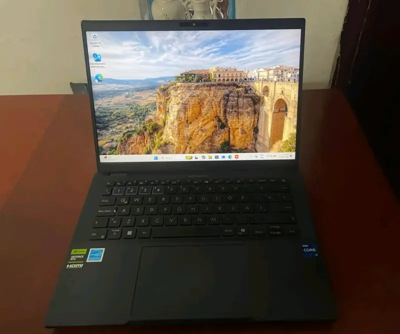 Asus ExpertBook i7 13Th 32Gb Ram RTX 2050 4Gb 1Tb - 1