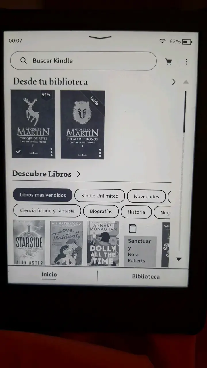 Kindle azul con funda protectora verde - 2