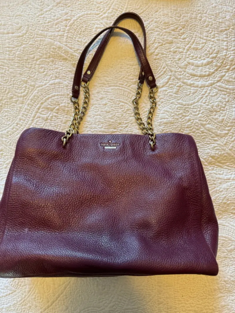 Bolso de cuero burdeos Kate Spade con cadena - 1