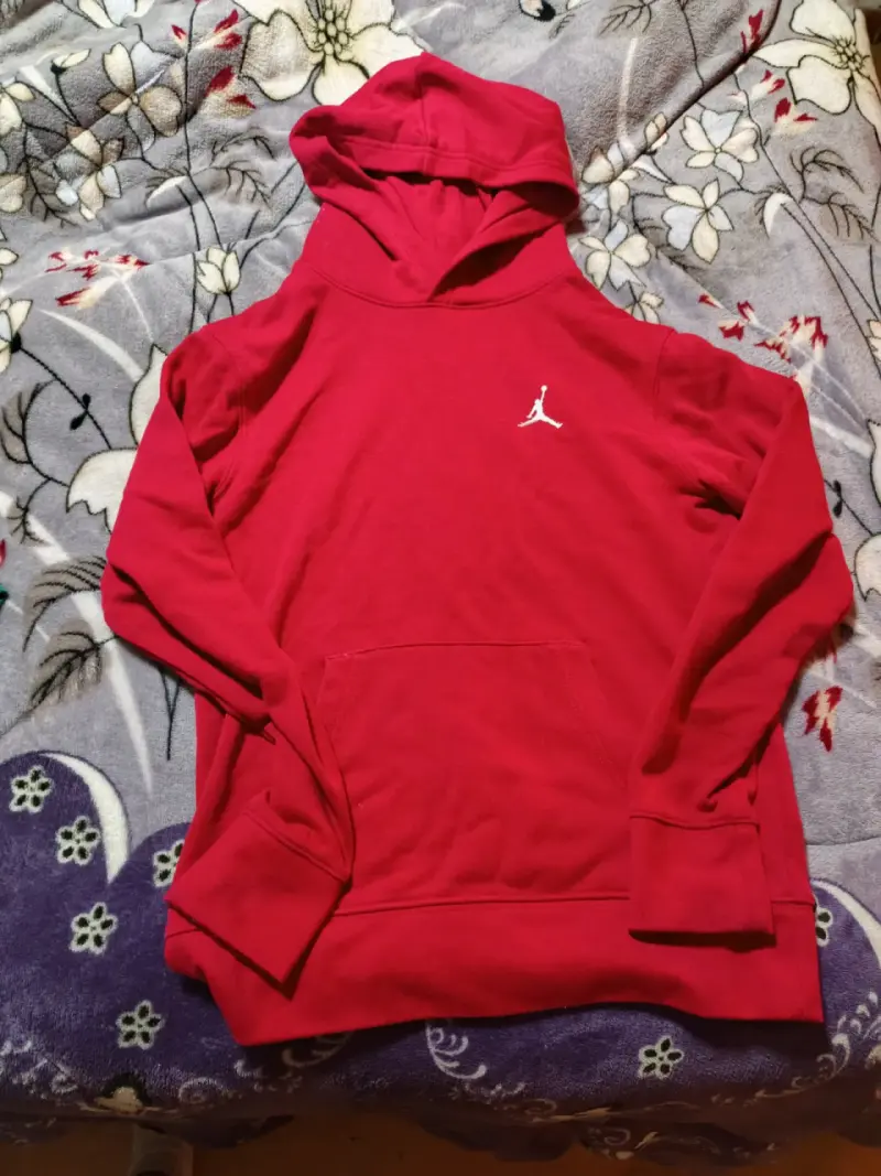 Polerón rojo Jordan original niño
