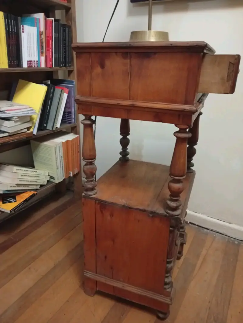 Mesa auxiliar de madera vintage con cajón - 4
