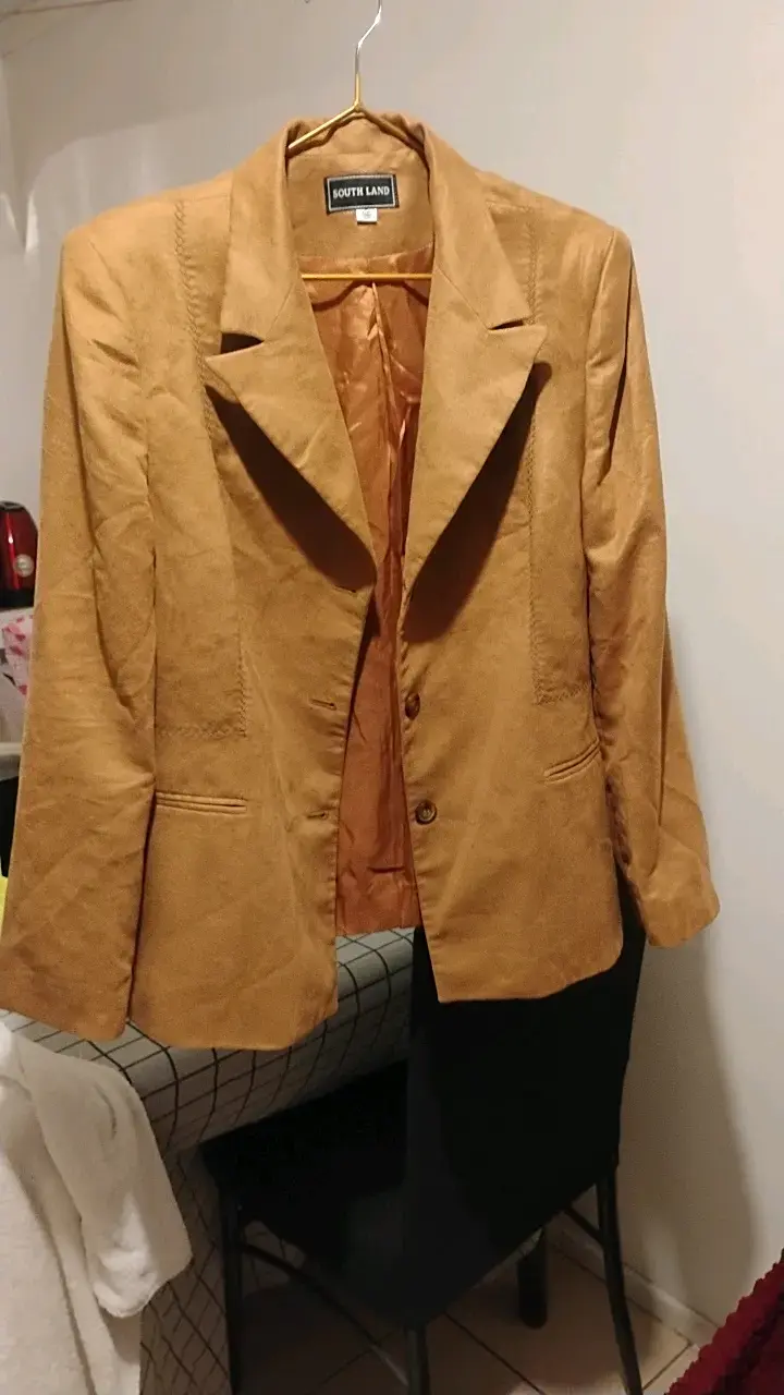 Blazer de mujer color camel South Land