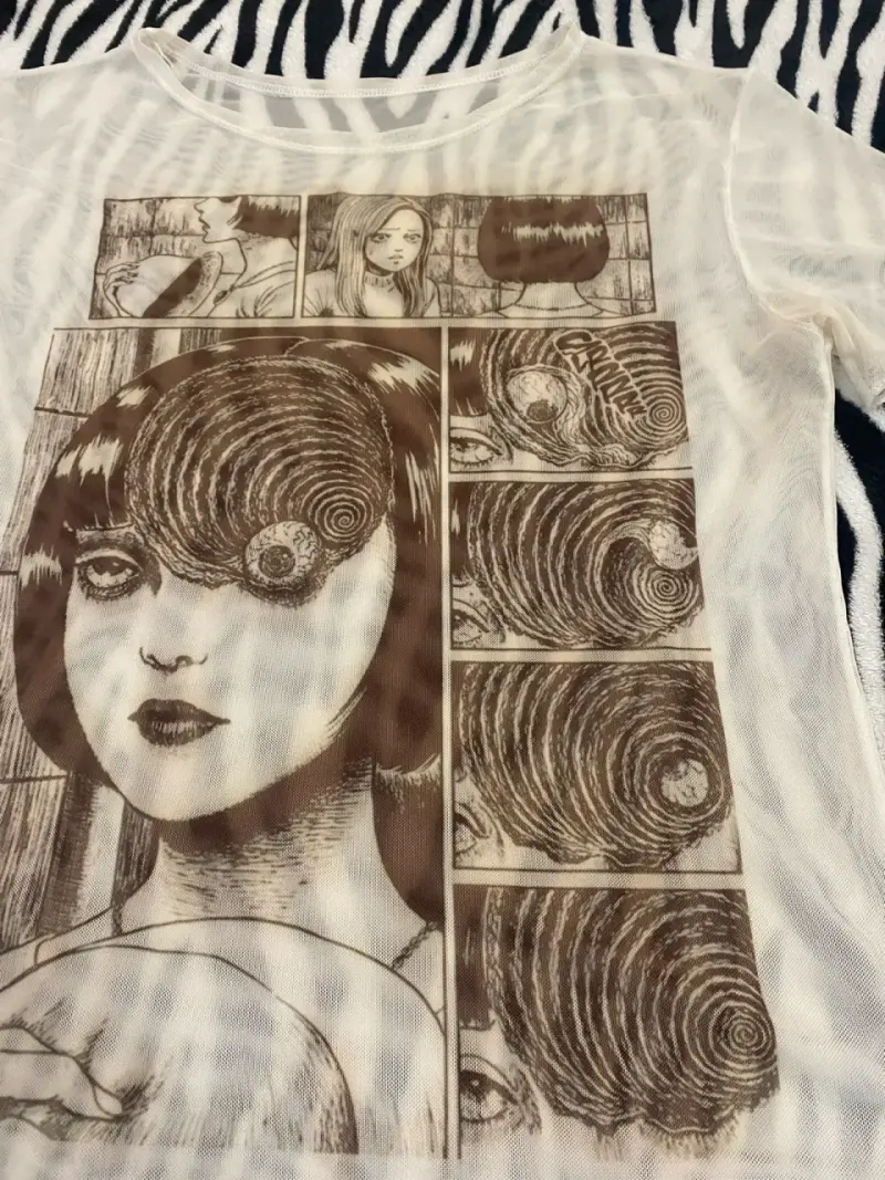 Polera manga corta con diseño de manga - 2