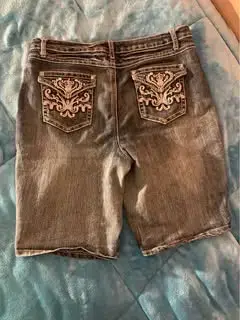 Bermudas de mezclilla con bordado Cato talla 14 - 2