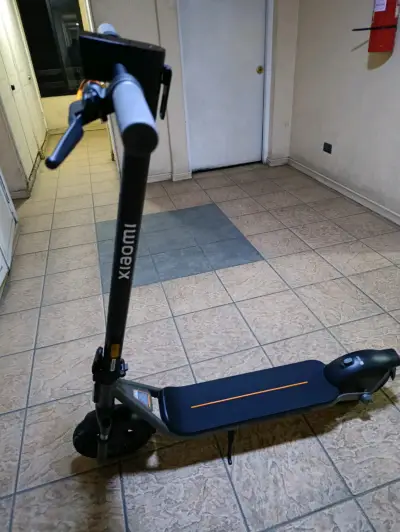 Scooter eléctrico Xiaomi 6 Lite - miniatura 1