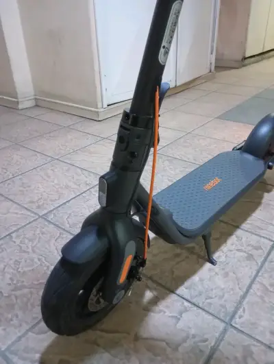 Scooter eléctrico Ninebot Segway f2 plus - miniatura 5