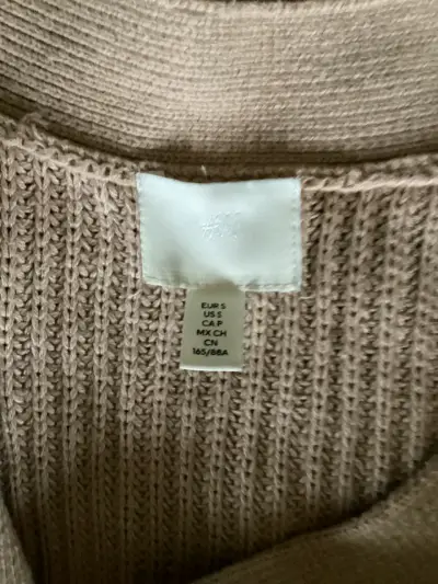 Cardigan H&M beige talla S casi nuevo - miniatura 3