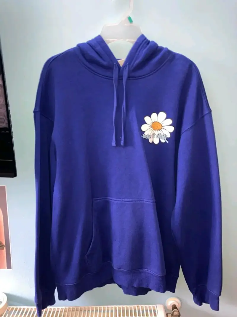 Polerón azul H&M con estampado floral - 2