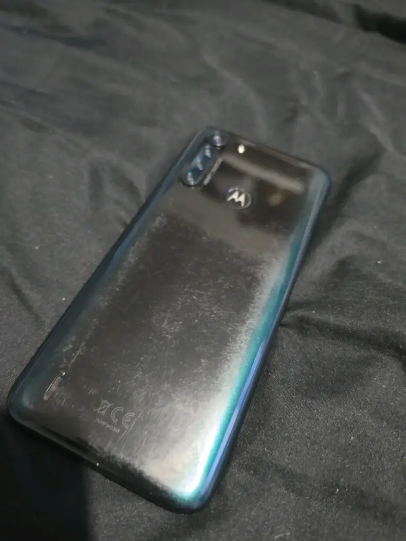 Smartphone Motorola con pantalla táctil - 4