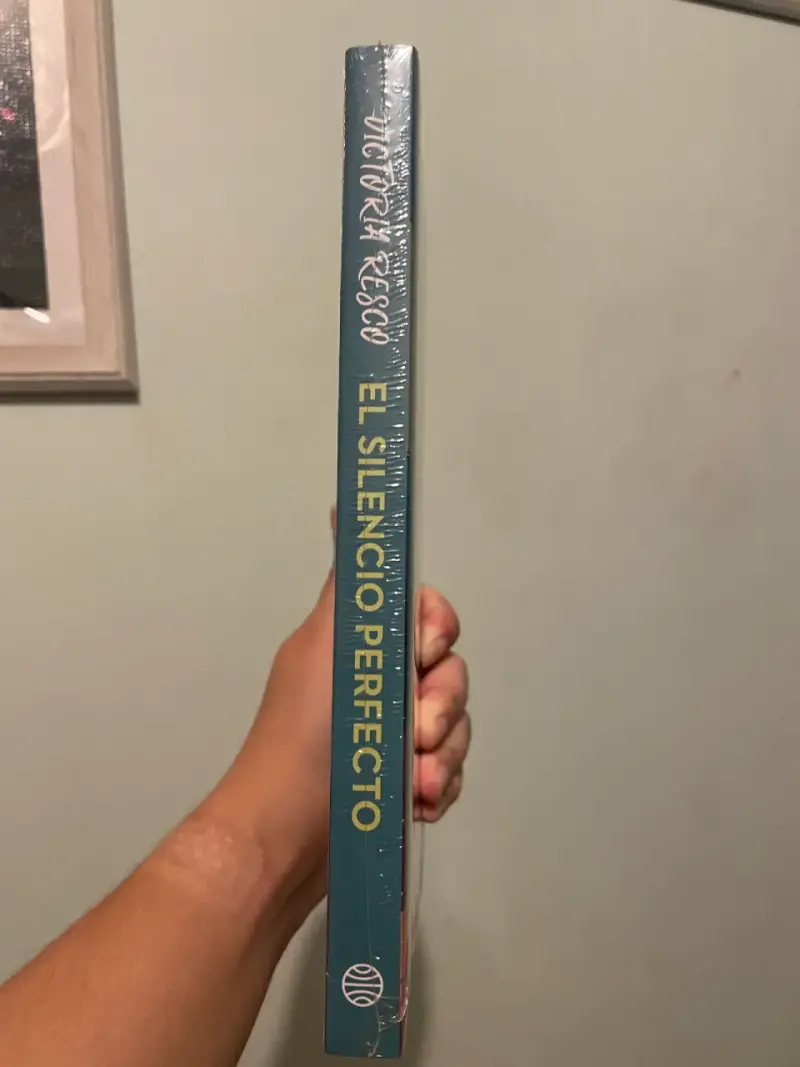 Libro 'El Silencio Perfecto' de Victoria Resco - 3