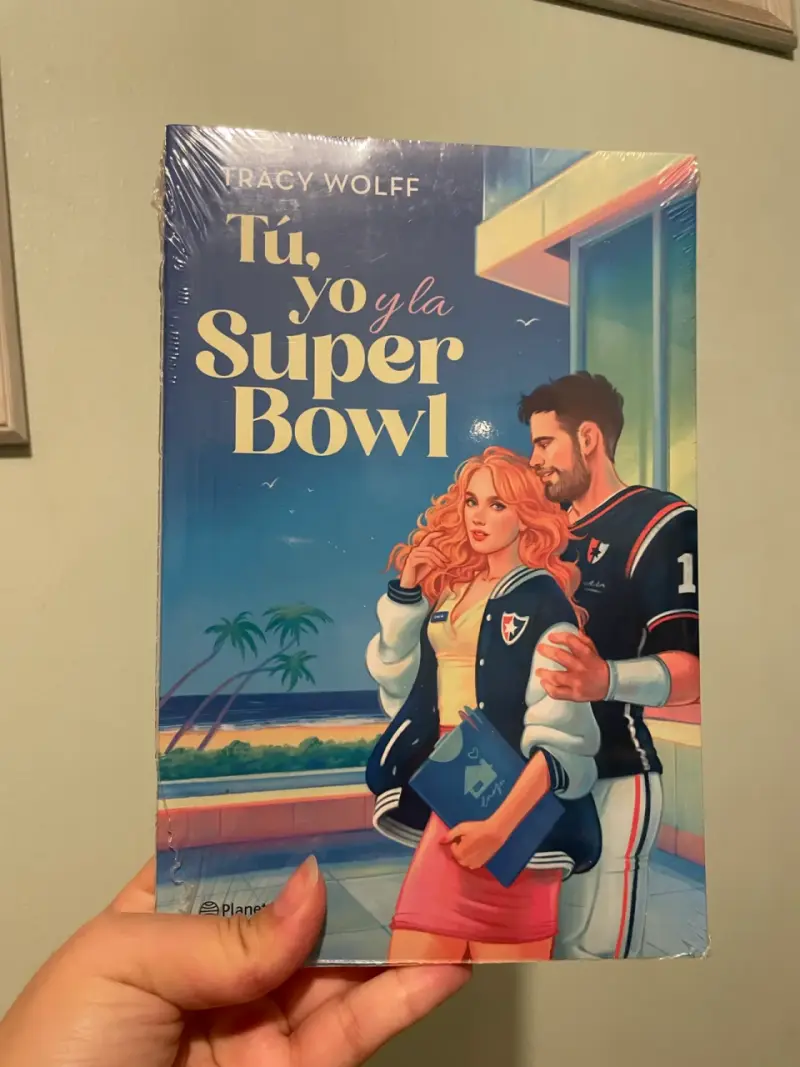 Libro 'Tú, yo y la Super Bowl' de Tracy Wolff