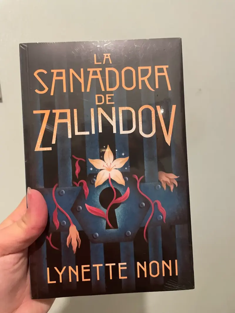 Libro La Sanadora de Zalindov de Lynette Noni - 1