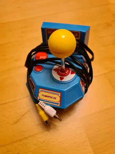 Consola de Juegos Retro Namco Ms. Pac-Man - miniatura 1