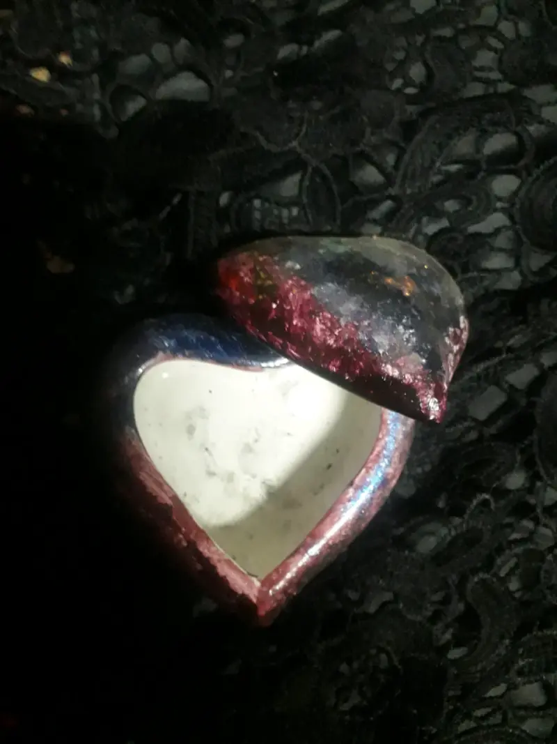 Ceniceros en forma de corazón pintada a mano - 4