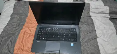 Laptop HP ZBook I7 en buen estado - miniatura 3
