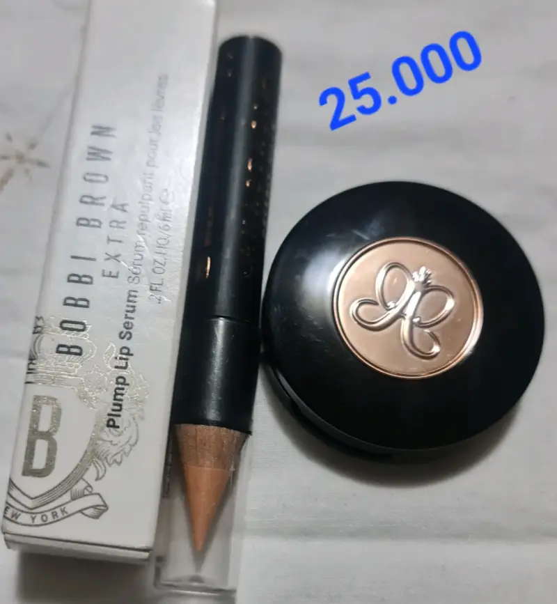 Set de Maquillaje Variado con Labiales y Sombras - 2