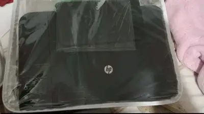 Impresora multifuncional HP Deskjet 2050 - miniatura 5