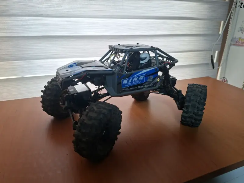 Axial Capra Ubt18 - 1