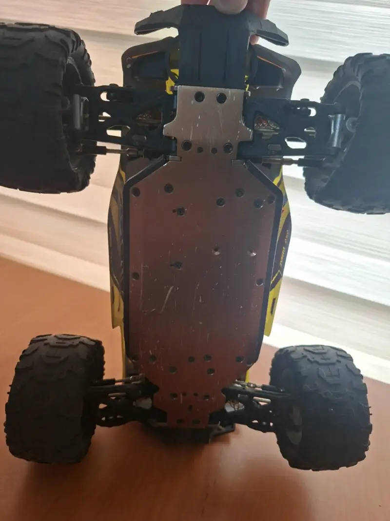 Camioneta RC 4x4 velocidad/saltos - 3