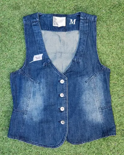 Chaqueta de mezclilla azul talla M dos modelos - miniatura 1