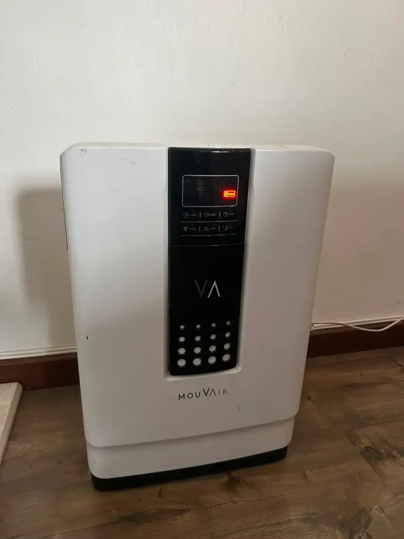 Purificador de aire MouVAIR con pantalla digital