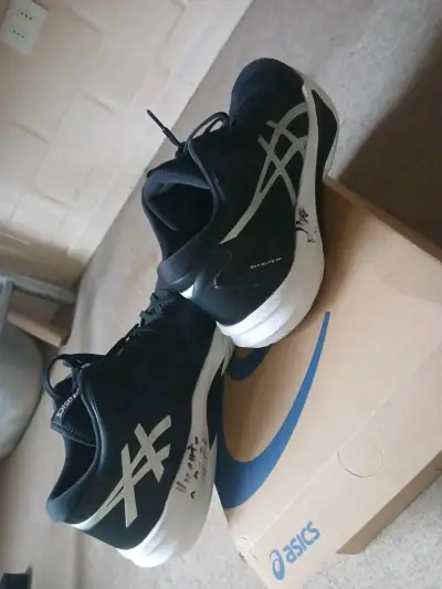 Zapatillas Asics Sky Elite negras caña alta - miniatura 2