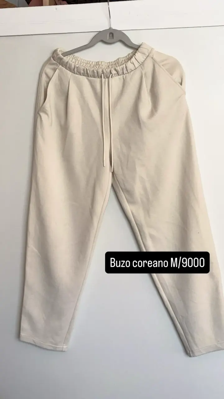 Pantalón buzo coreano beige talla M