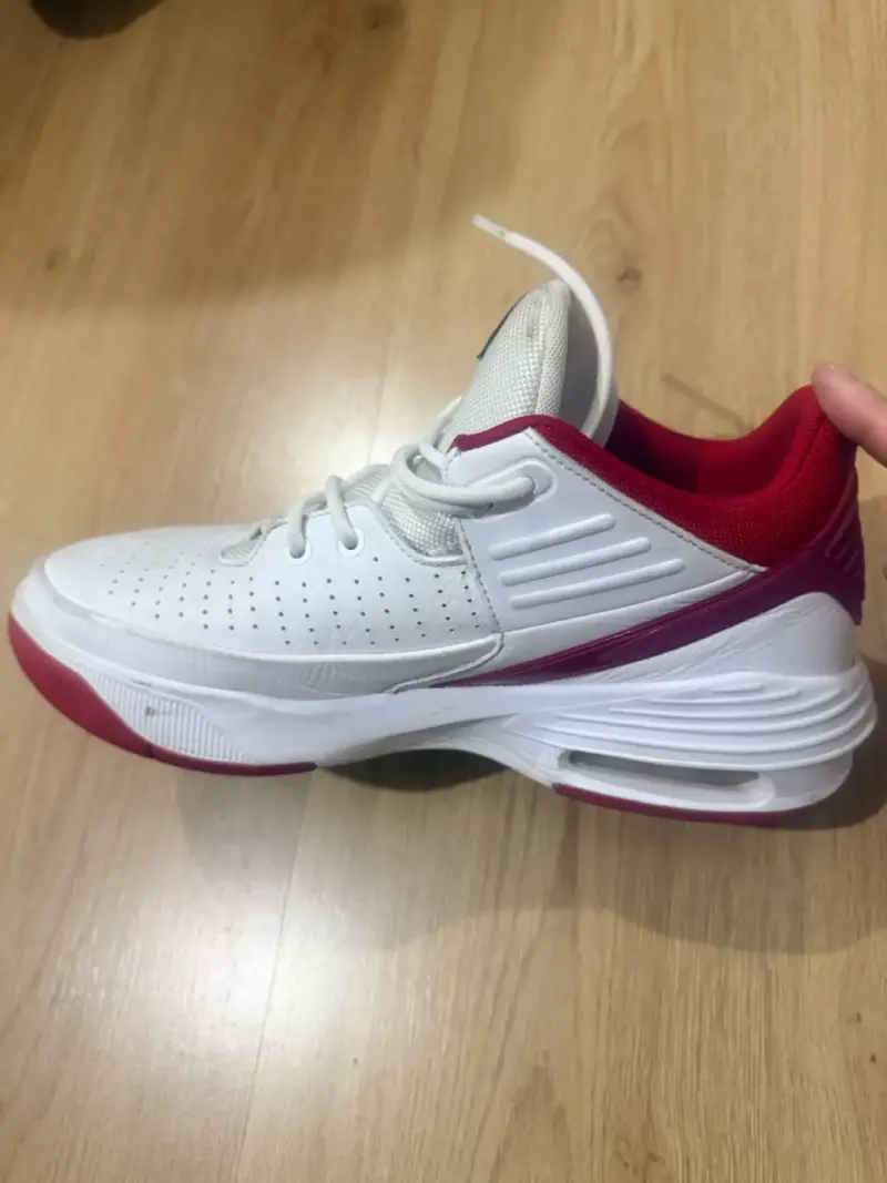 Zapatillas deportivas Nike Air blancas y rojas - 2