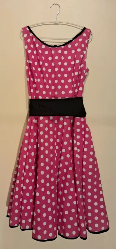 Vestido vintage rosa con lunares blancos - miniatura 1