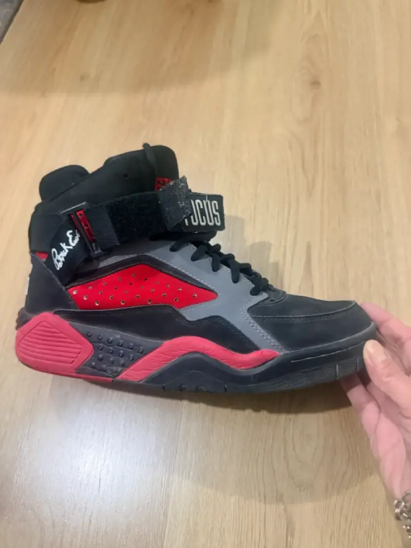 Zapatillas altas Ewing negras y rojas - 4
