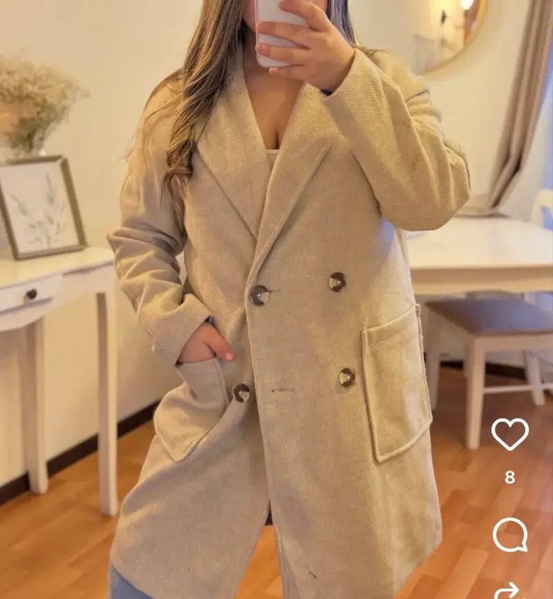 Abrigo beige de lana para mujer