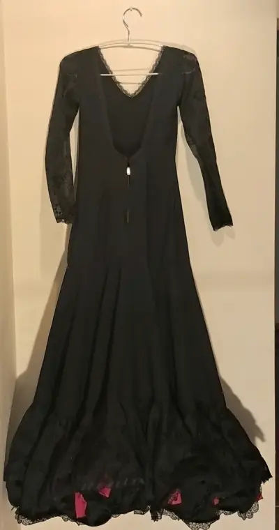Vestido Flamenco largo negro con encaje elegante - miniatura 2