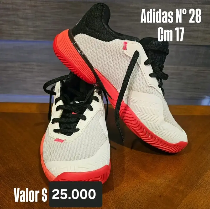 Zapatillas deportivas Adidas blancas y rojas talla 28