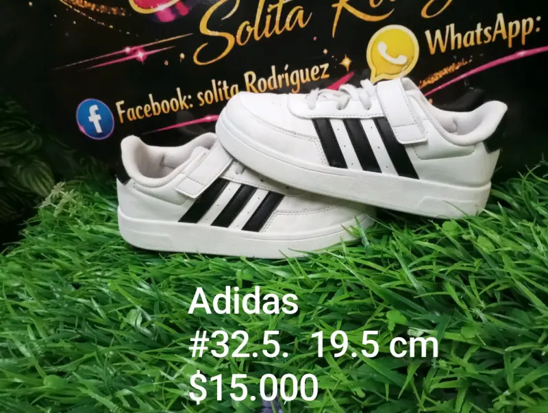 Zapatillas Adidas blancas con negro talla 32.5