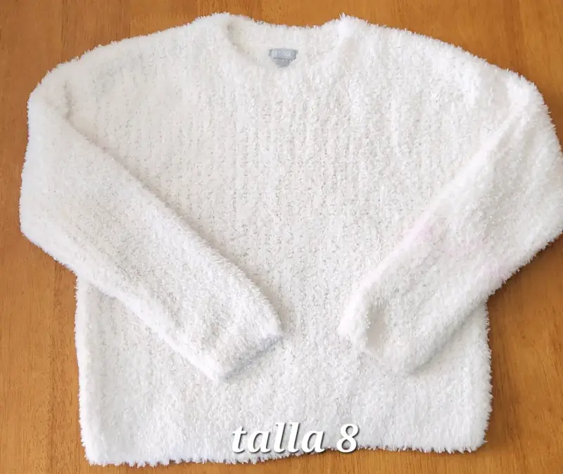 Suéter blanco de felpa talla 8