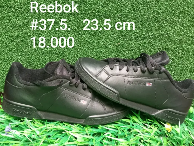 Zapatillas negras Reebok talla 37.5