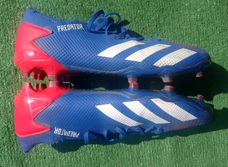 Botines de fútbol Adidas Predator azul y rojo - 3