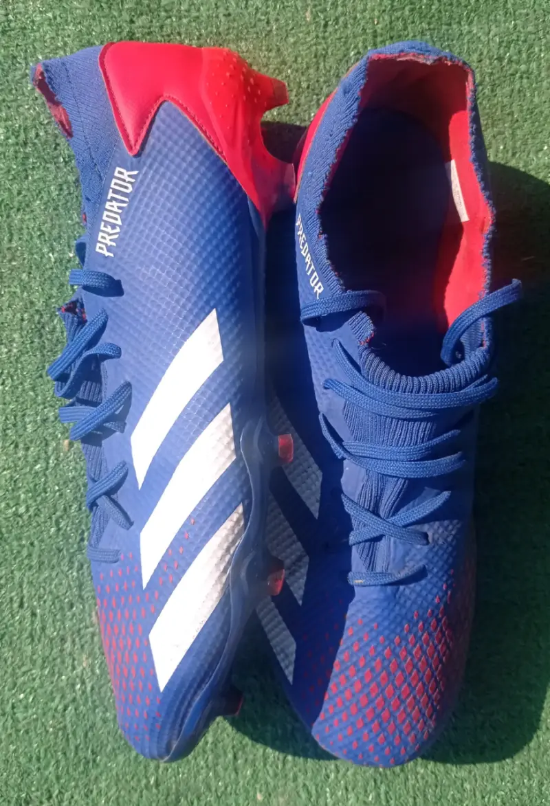 Botines de fútbol Adidas Predator azul y rojo - 4