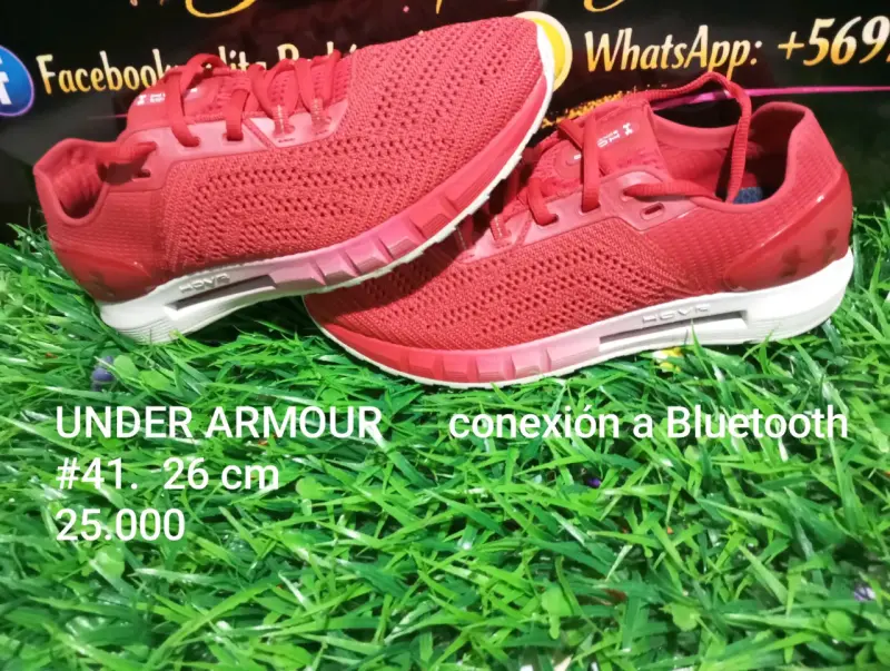 Zapatillas deportivas rojas Under Armour con Bluetooth