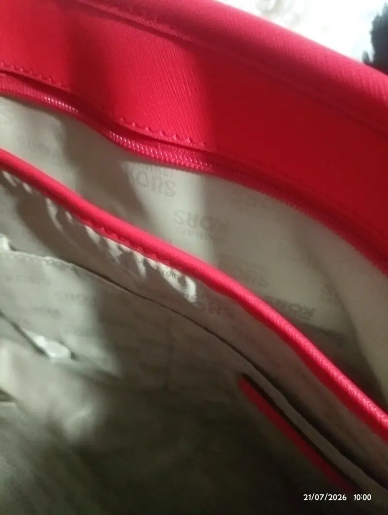 Bolso tote rojo Michael Kors elegante - 2